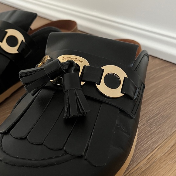 See by Chloé Black Lyvi Mules. Calfskin Leather See by Chloe Slip On Sandals. - Picture 10 of 16